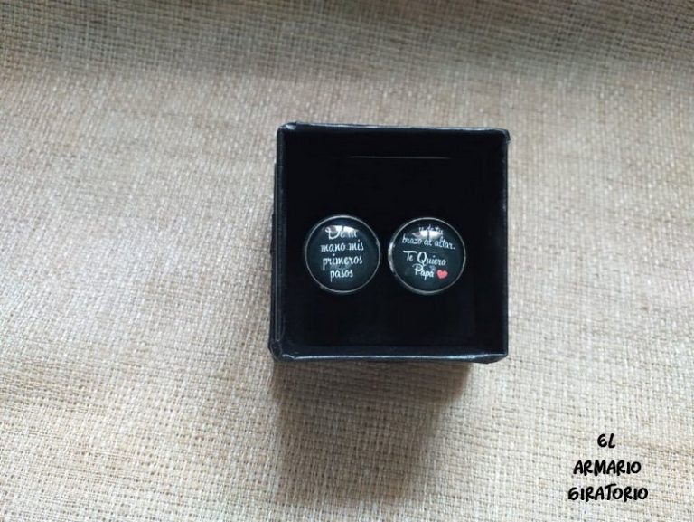 Gemelos Personalizado: De tu mano mis primeros pasos y de tu brazo al